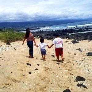 Meet your Posher, Nia